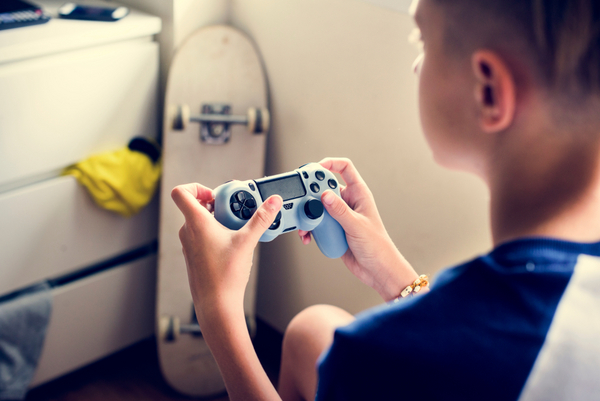 En baggrundsartikel kan uddybe, om computerspil virkelig gør børn mere voldelige.